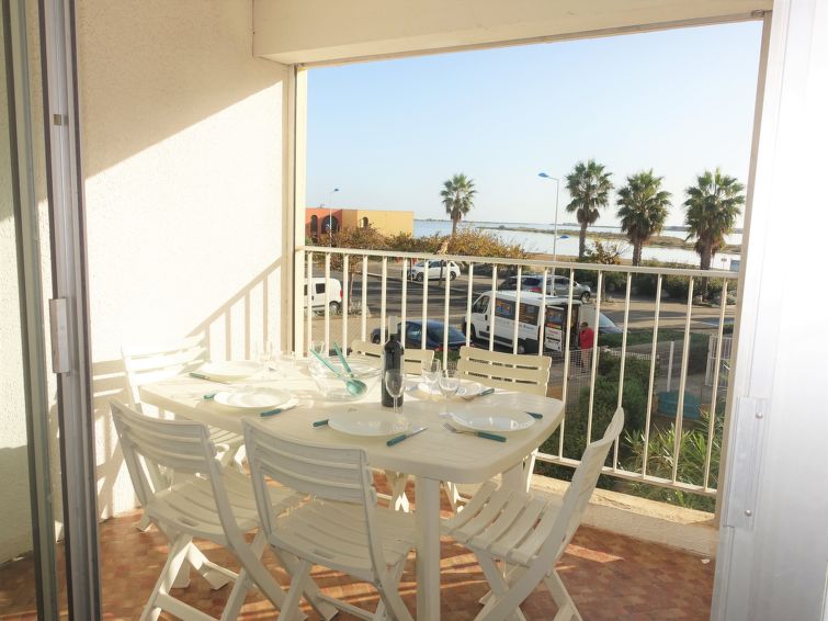 Search and Stay destination Gruissan, Occitanie - France from AU$ 153. Maisons sur la Plage