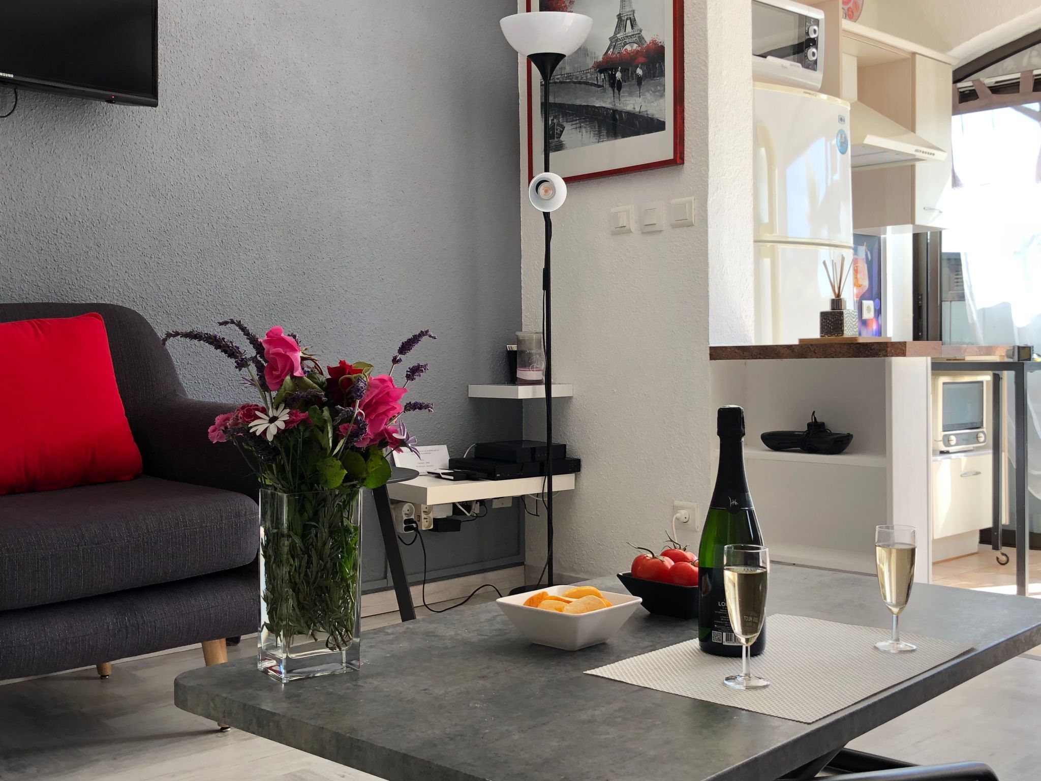 SAISONALE VERMIETUNG: DIE PERGOLA AM STRAND.-Dedans