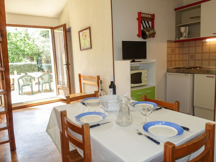 Search and Stay destination Gruissan, Occitanie - France from AU$ 137. Les Amandines
