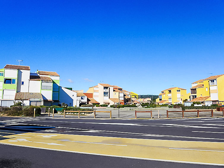 Search and Stay, undefined in undefined. Gallery position 4