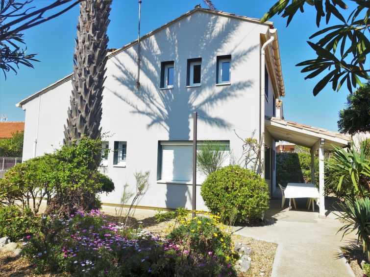 Search and Stay destination Narbonne, Occitanie - France from AU$ 283. Les Vives