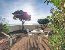 Rustiek vakantiehuis aan het meer in Le Barcarès, vlakbij zee - thumbnail 1