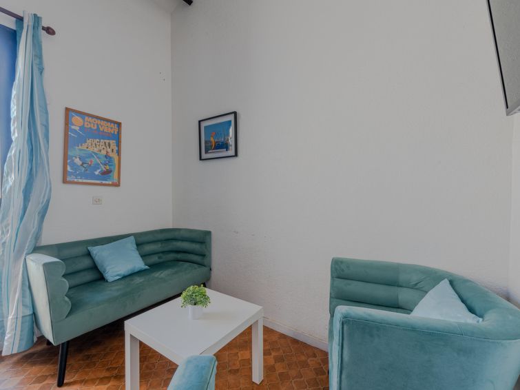 Search and Stay destination Leucate, Occitanie - France from AU$ 137. Maison des sables 3