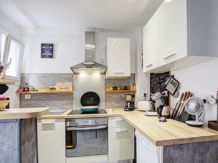 Search and Stay destination Saint-Hippolyte, Occitanie - France from AU$ 223. La Salanquaise