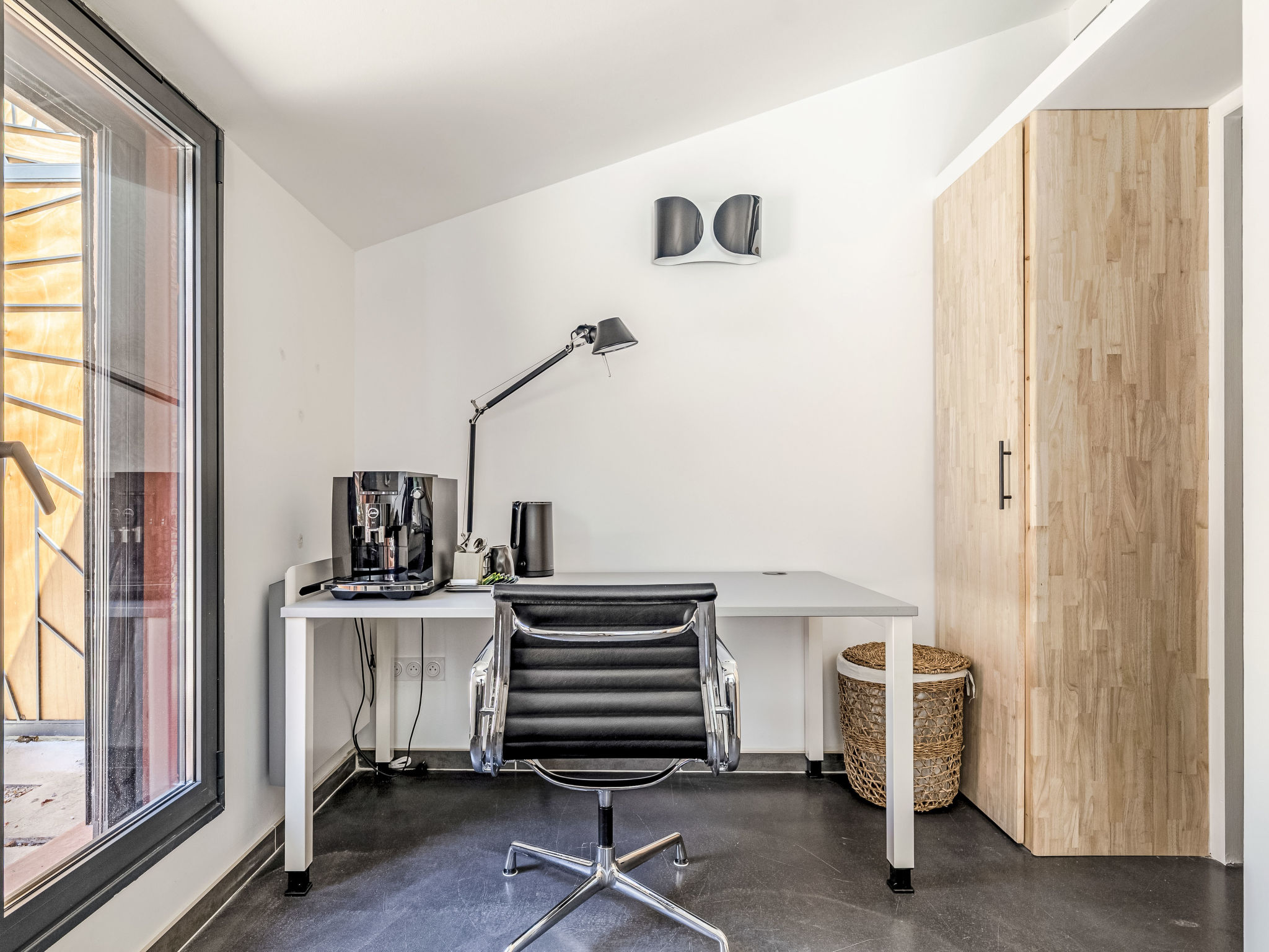 The Olive Retreat - Binnen