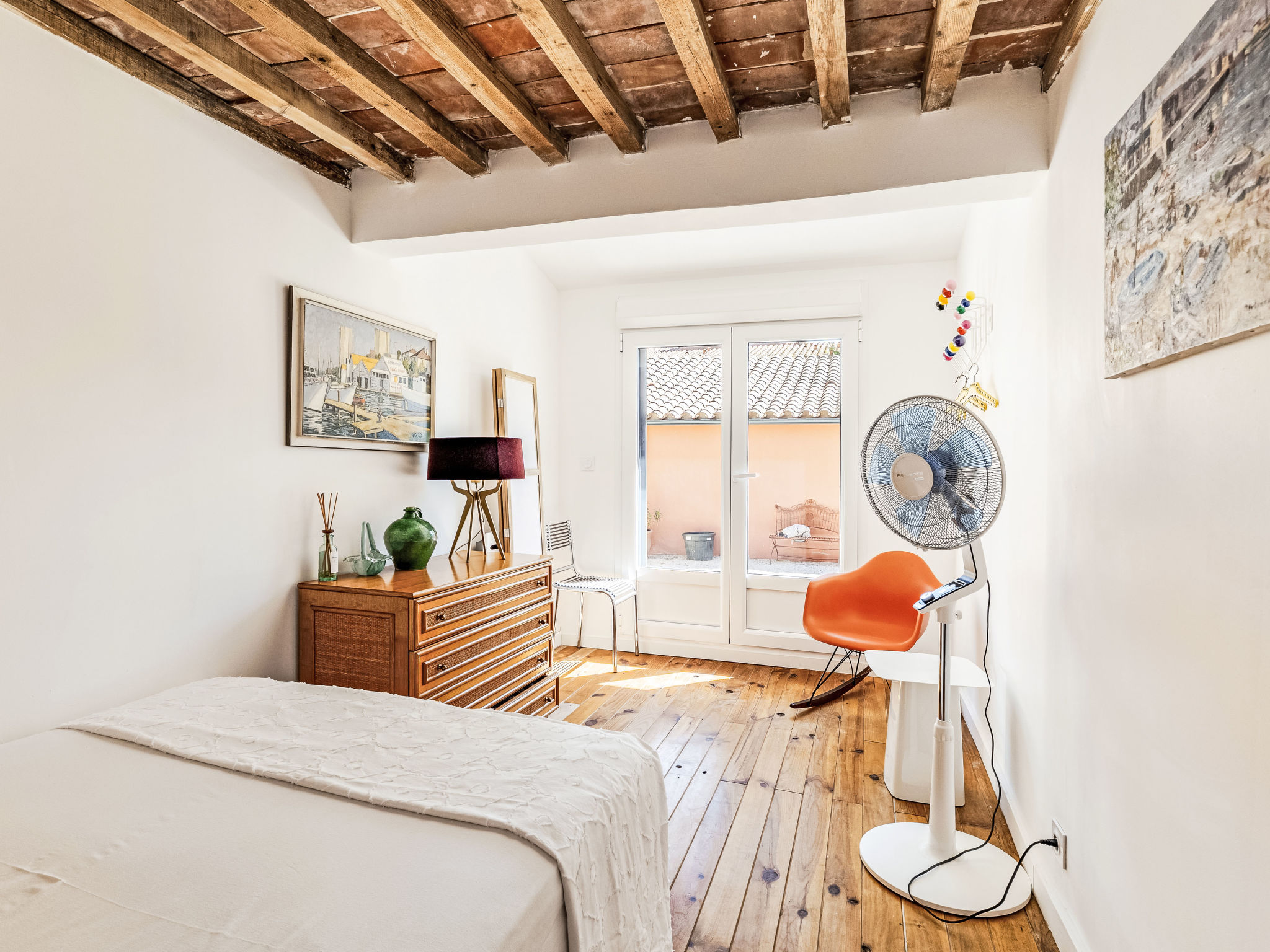 The Olive Retreat - Binnen