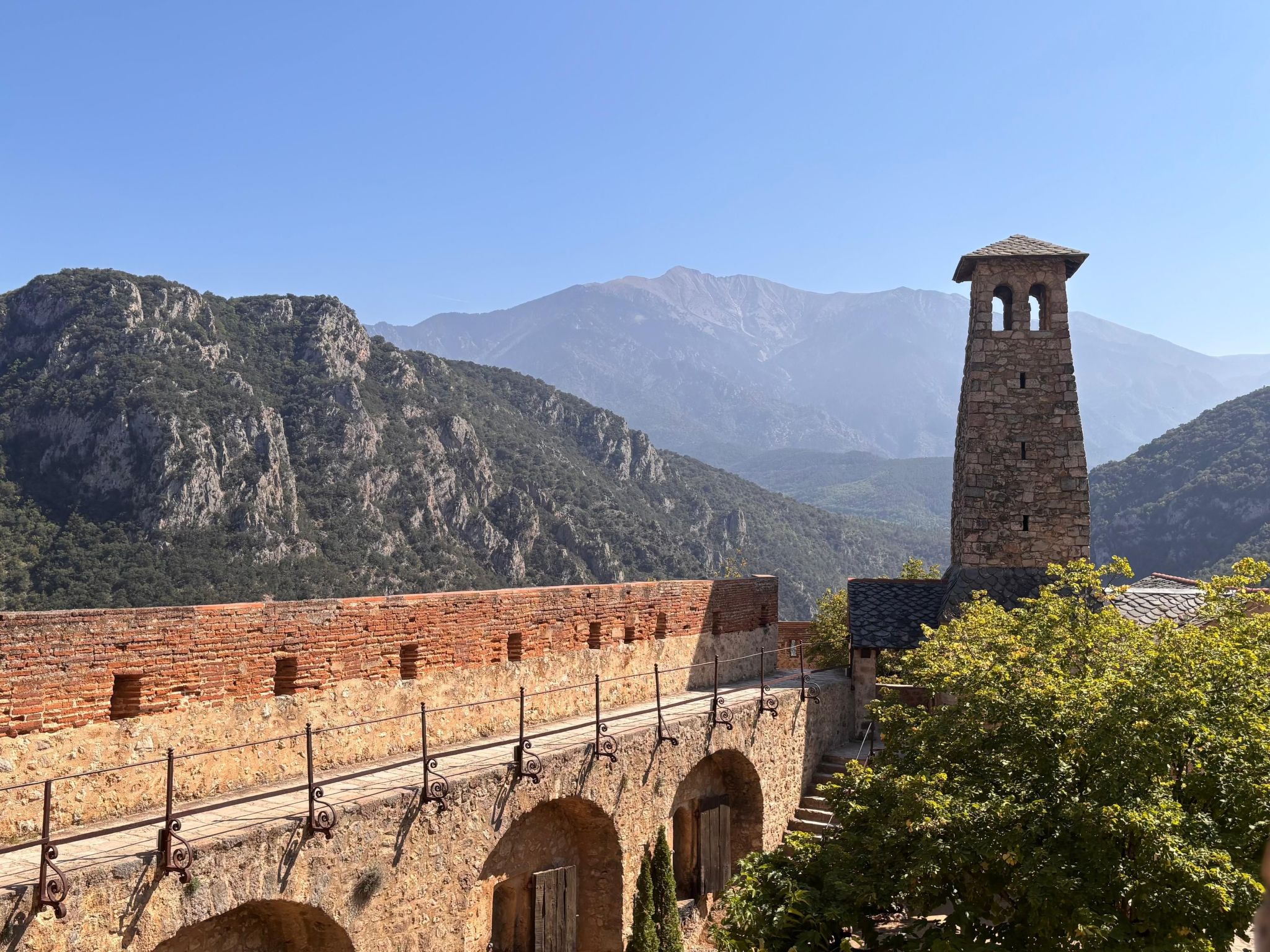 The Olive Retreat-Binnen