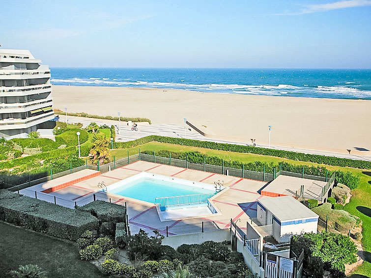 Search and Stay destination Canet-en-Roussillon, Occitanie - France from AU$ 220. Grand Sud