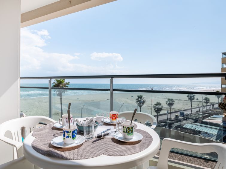 Casino Apartment in Canet-Plage