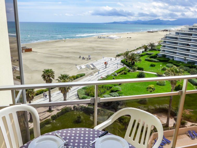 Le Beach Apartment in Canet-Plage