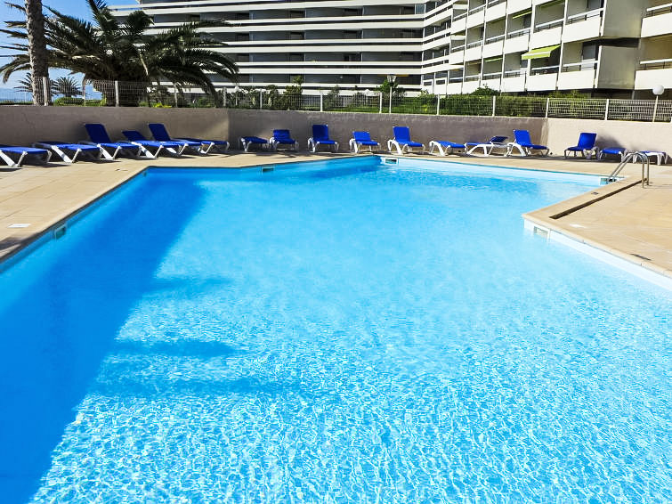 Search and Stay destination Canet-en-Roussillon, Occitanie - France from AU$ 174. Copacabana