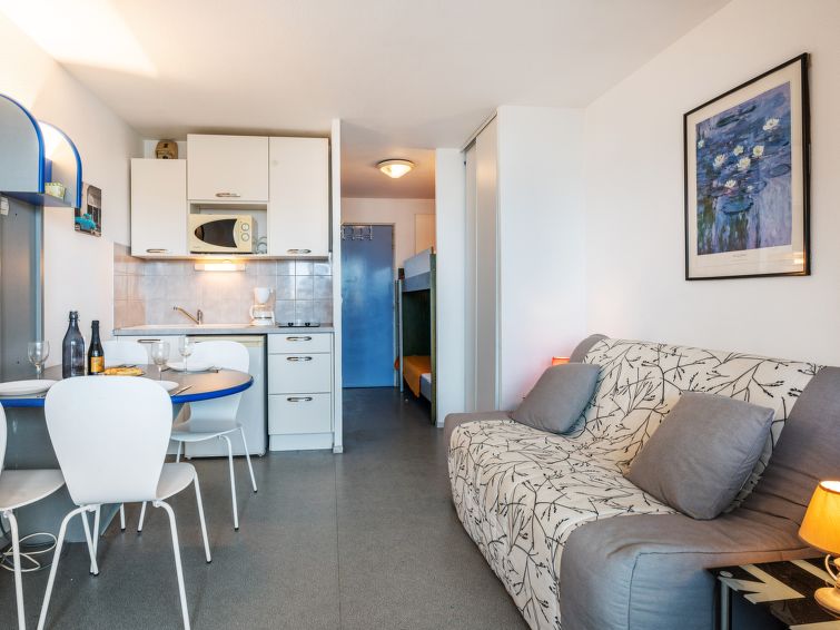 Search and Stay destination Canet-en-Roussillon, Occitanie - France from AU$ 174. Copacabana