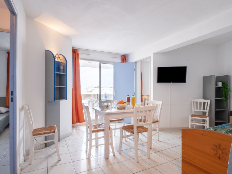 Search and Stay destination Canet-en-Roussillon, Occitanie - France from AU$ 153. Copacabana