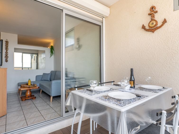 Search and Stay destination Canet-en-Roussillon, Occitanie - France from AU$ 178. Copacabana