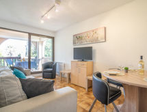 Stijlvol appartement voor 4 aan de golfbaan, op 1,8 km van het strand - thumbnail 6