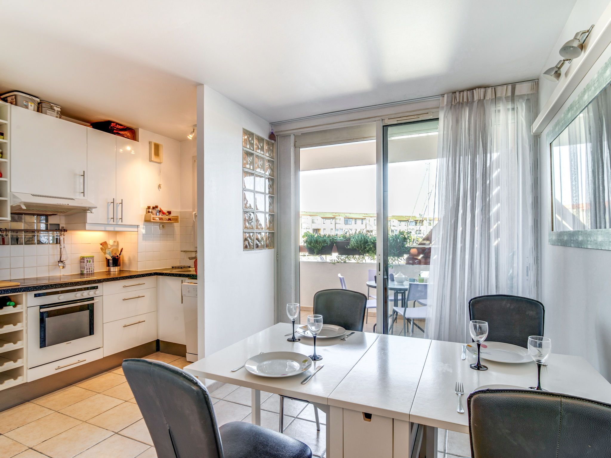 Photo of Les Quais de L'Amirauté