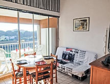 Vakantieappartement aan het strand van Saint Cyprien met uitzicht op de lagune - thumbnail 1