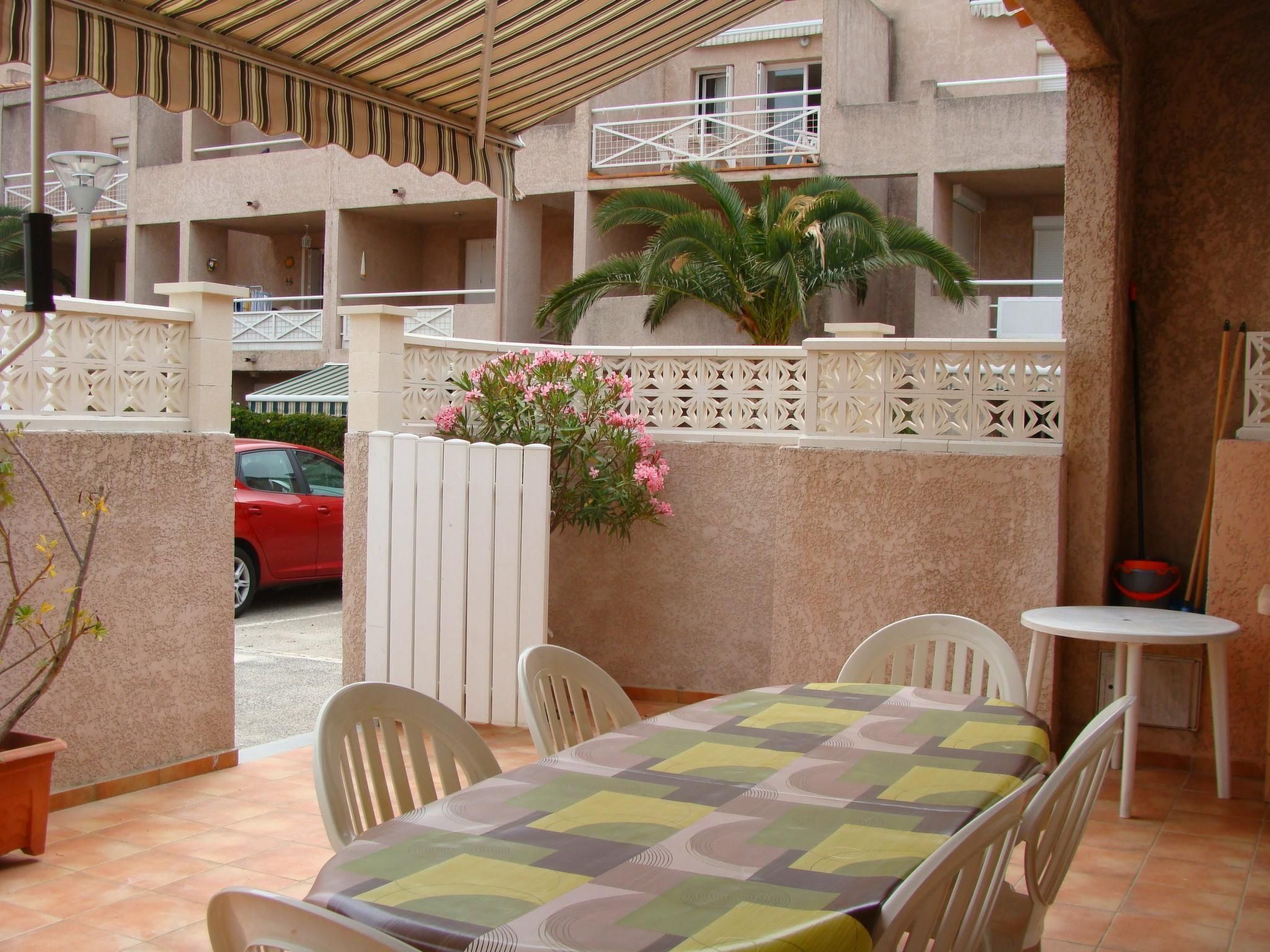 Für acht Personen-Dedans