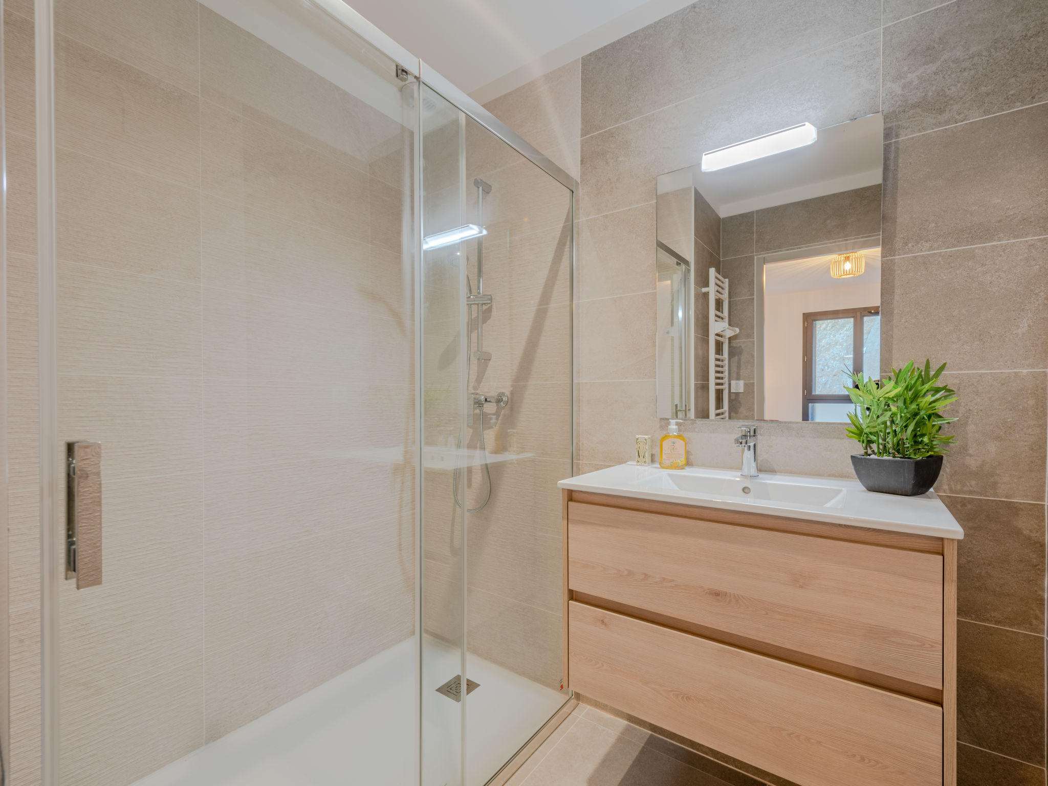 Appartement Collioure le haut – Salle de bains, photo 18 sur 38