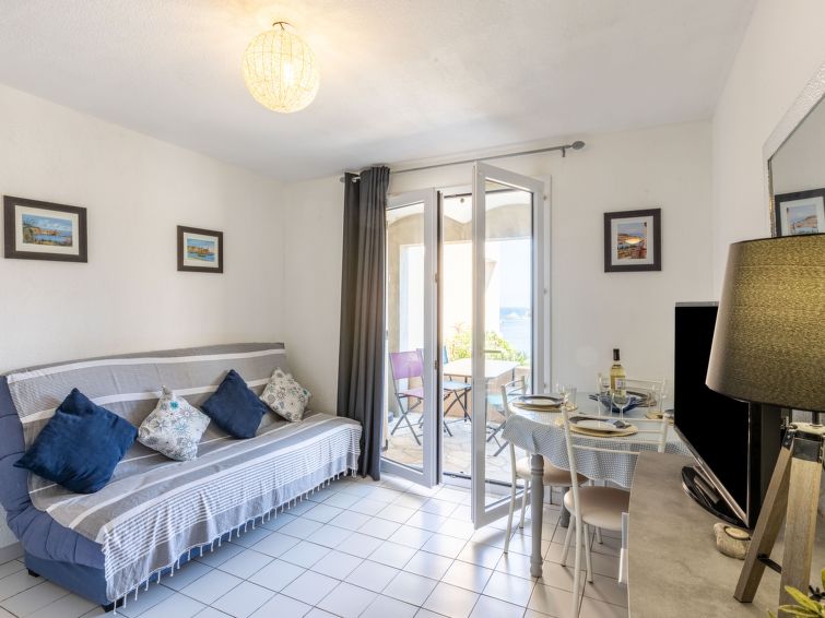 Search and Stay destination Collioure, Occitanie - France from AU$ 146. Les Roches Bleues