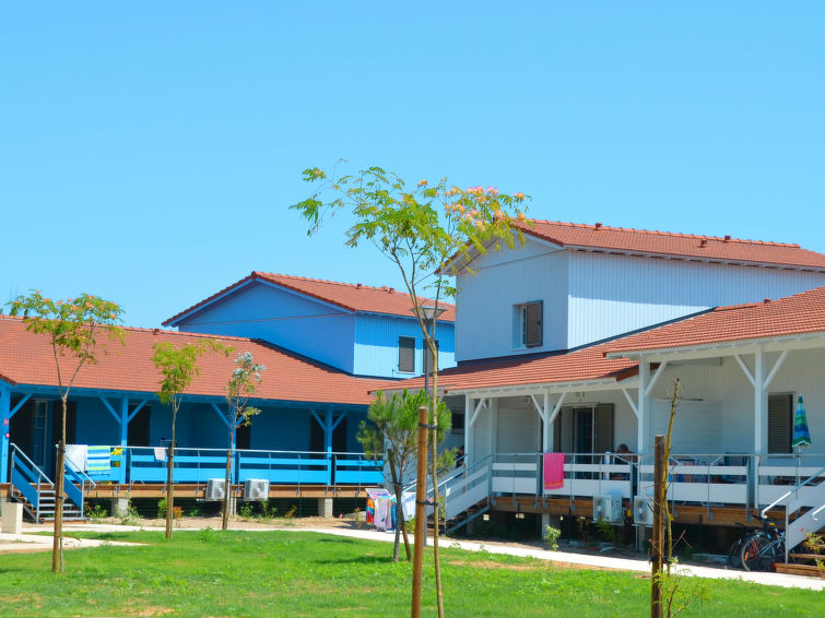 Search and Stay destination Marseillan, Occitanie - France from AU$ 133. La Grenadine