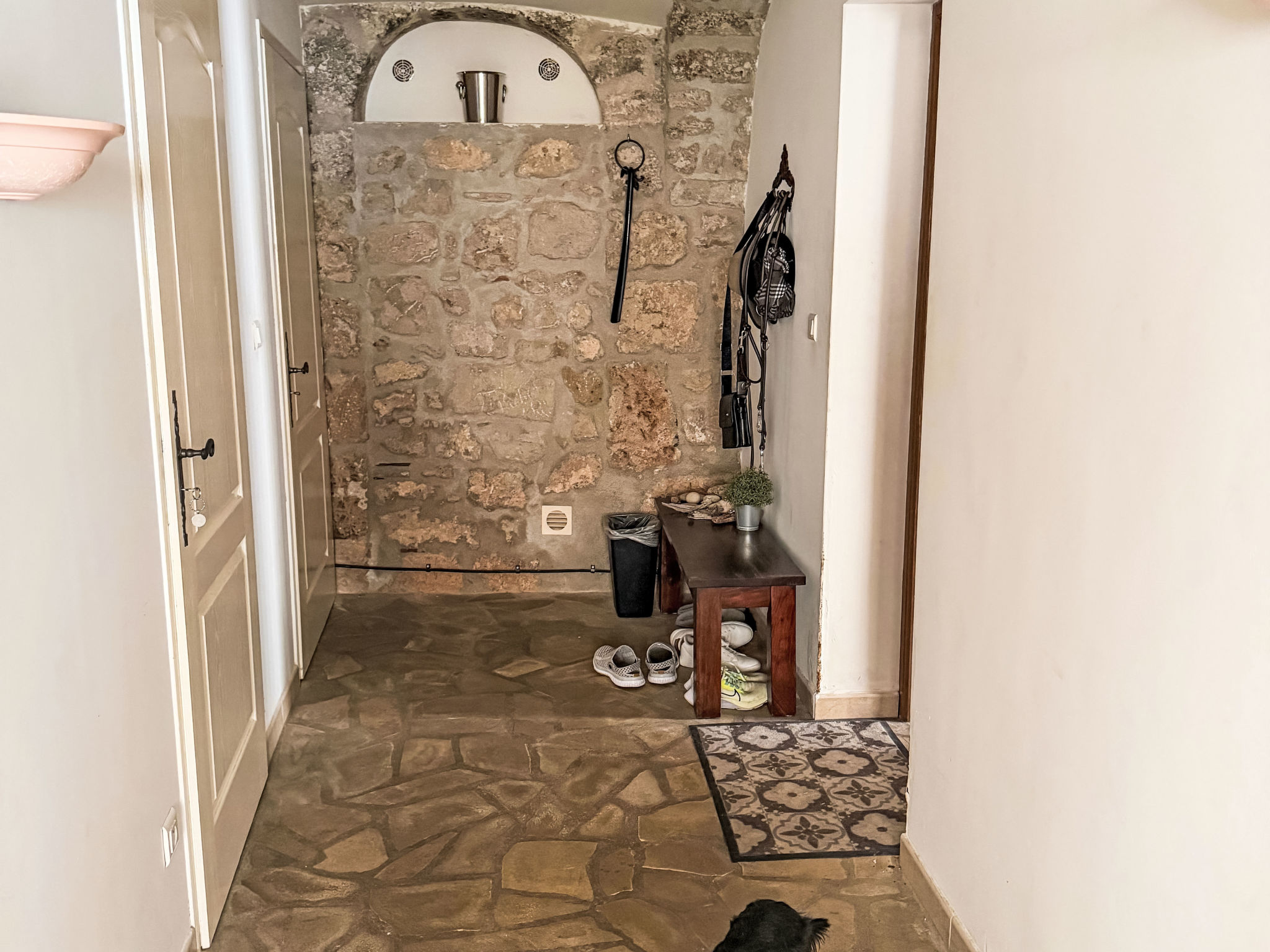 Petit Chalet - Inside