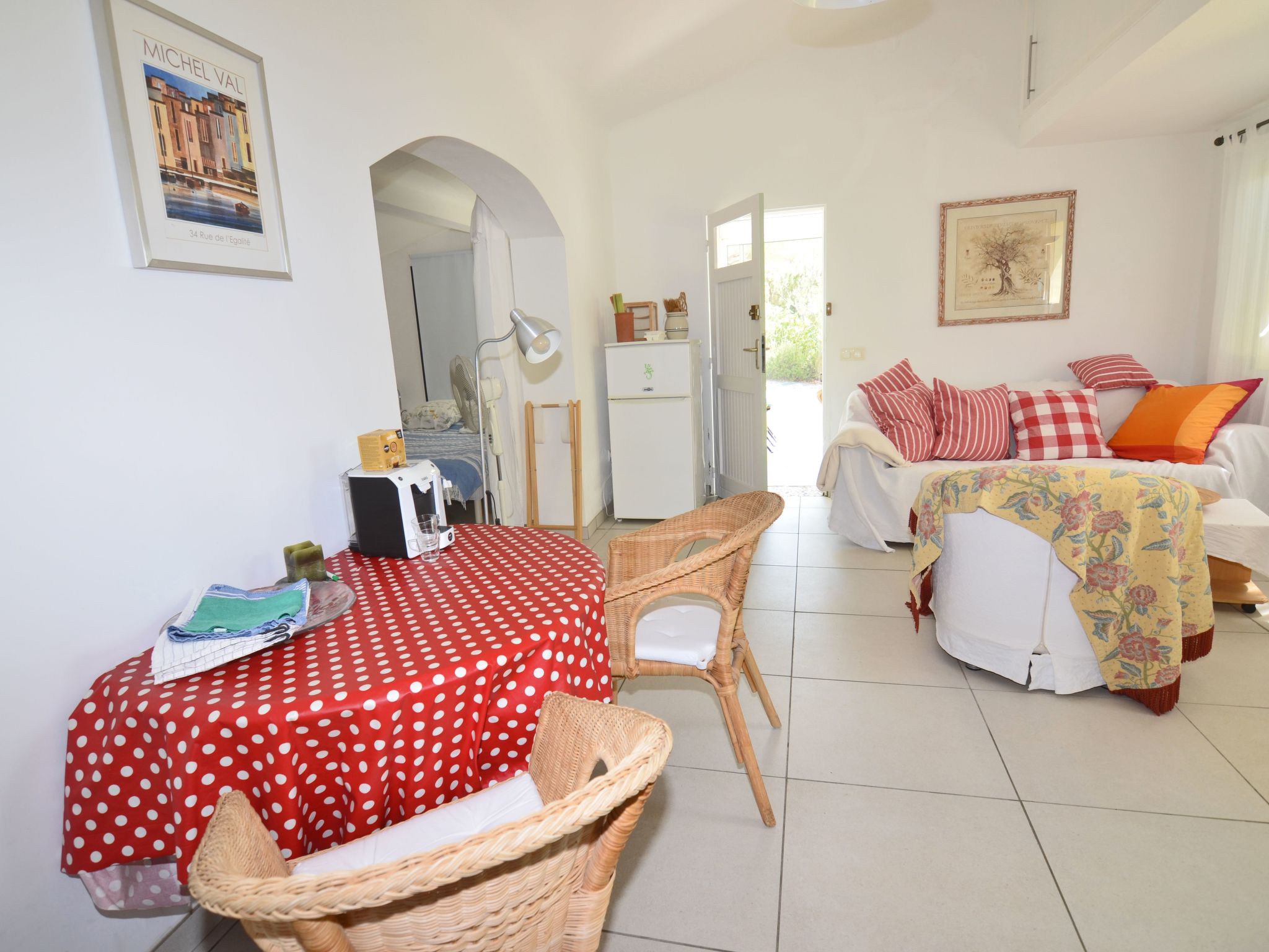 Die kleine Zikade-Dedans