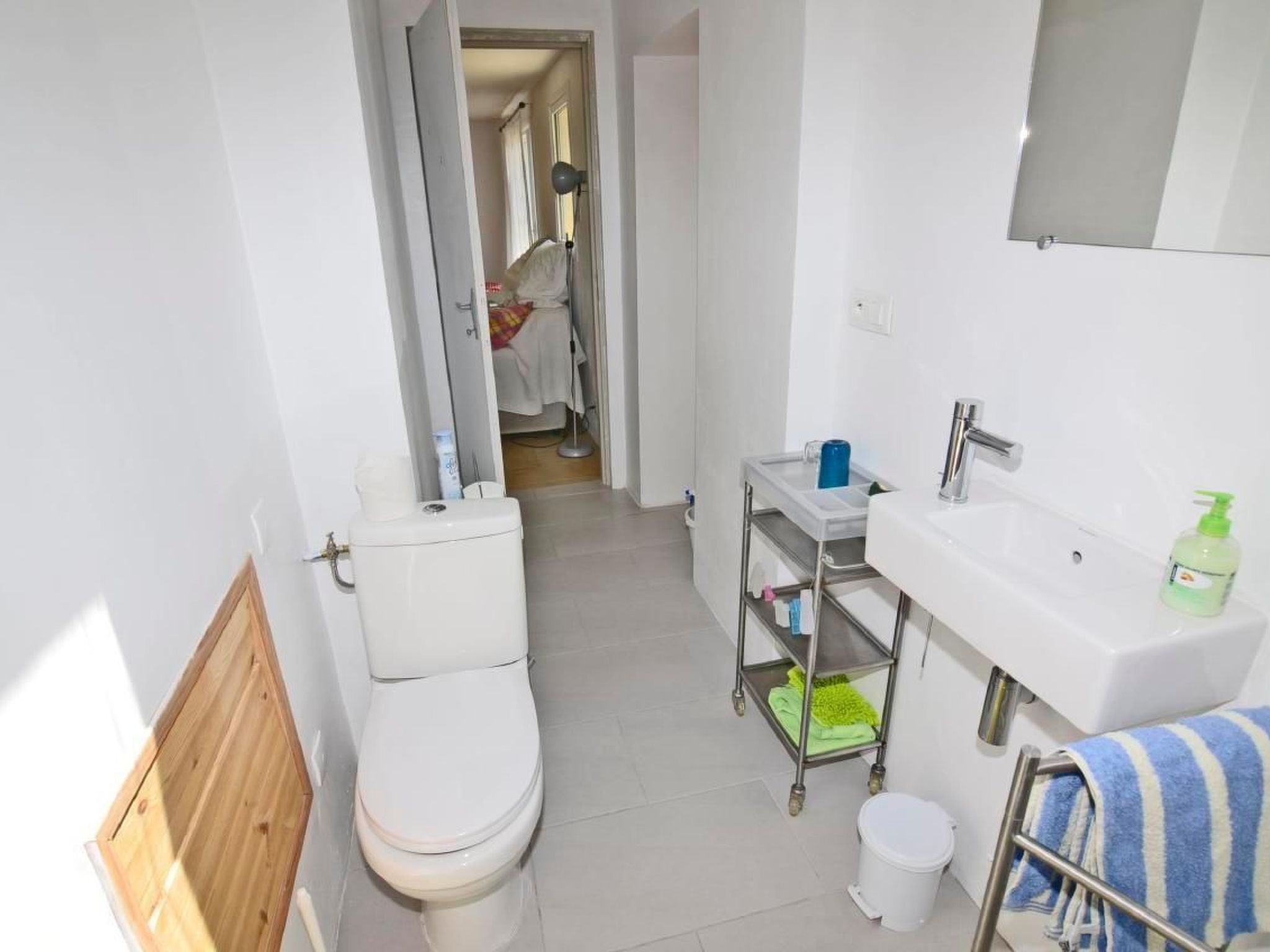 Die kleine Zikade-Dedans