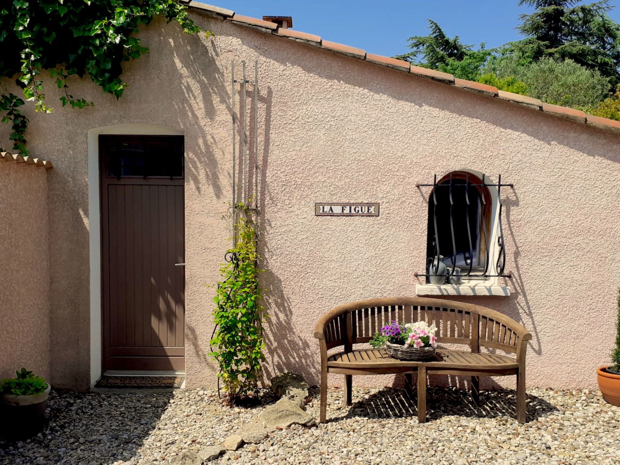 In La Livinière mit Großer Terrasse-Inside