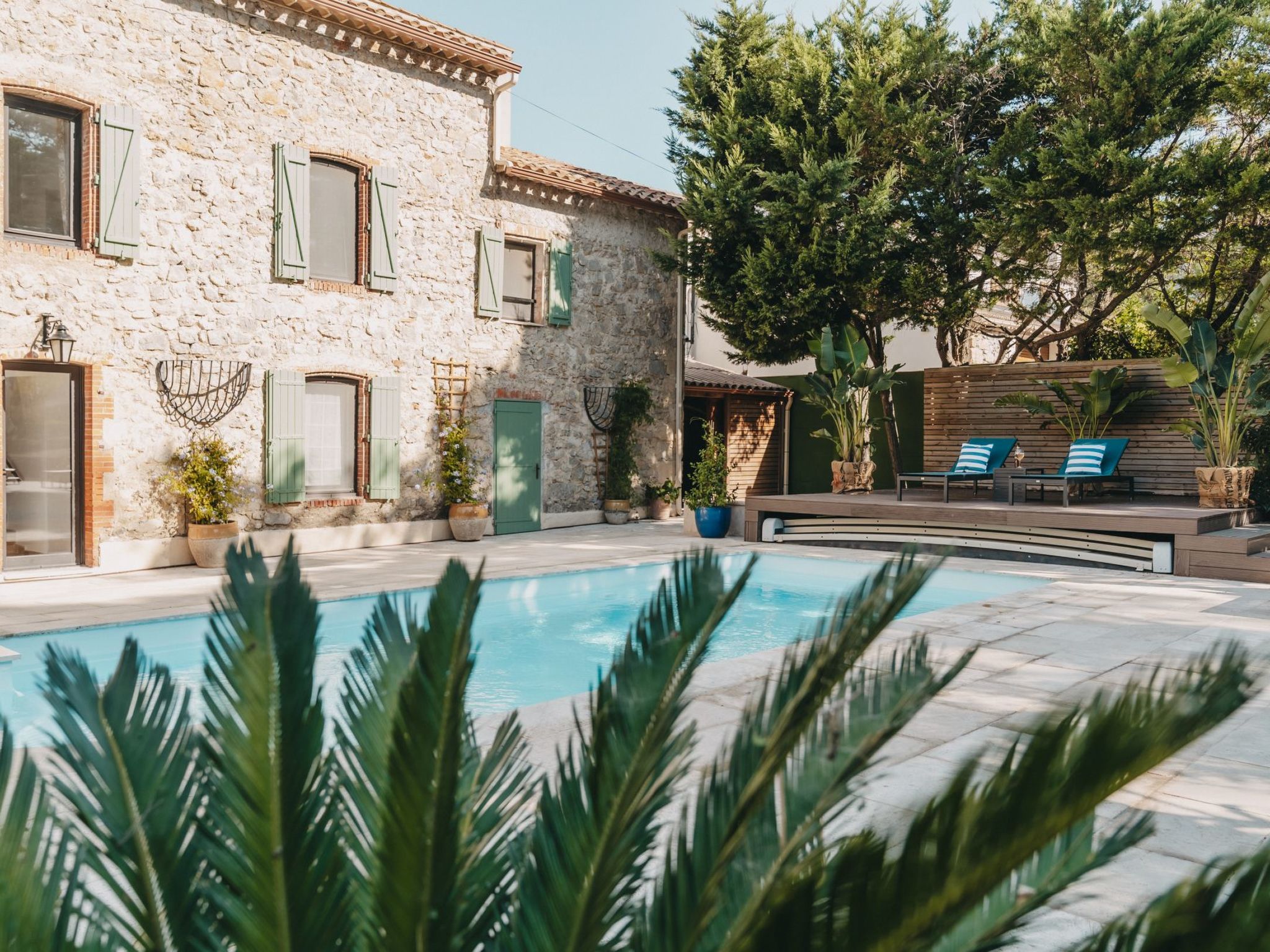 Charmante Ferienwohnung mit Terrasse und Pool