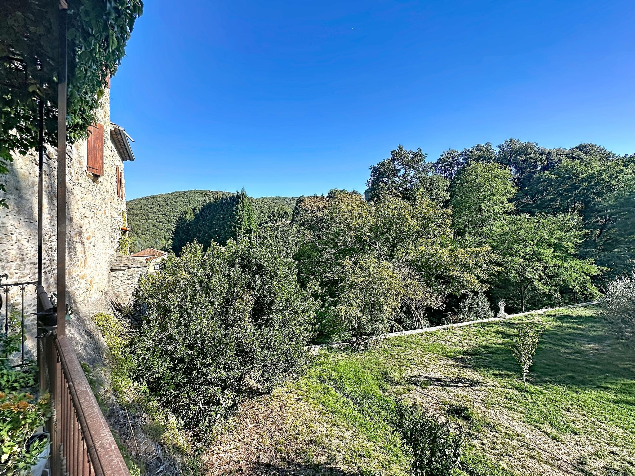 Chateau de la Favède - Buiten