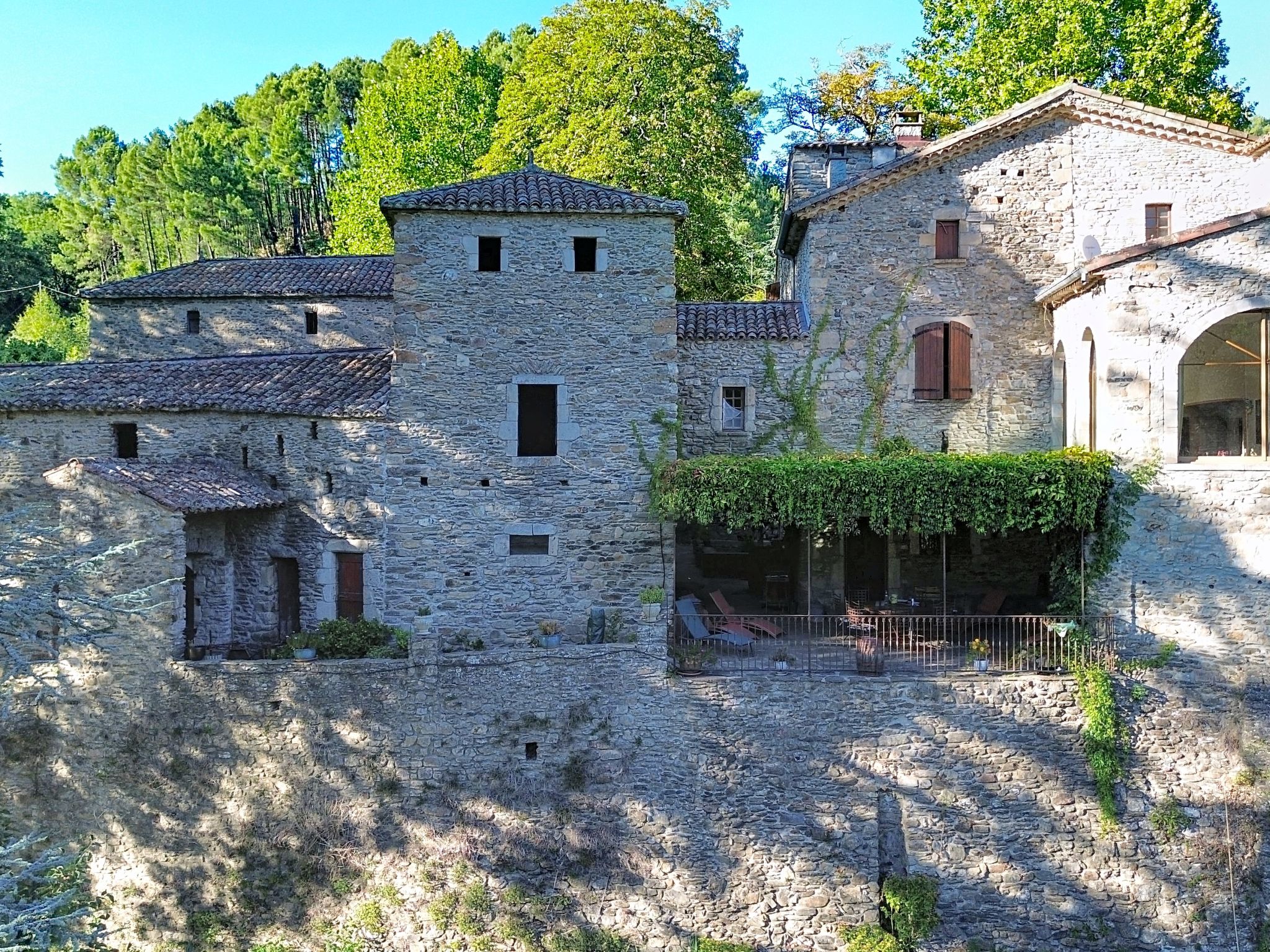 Chateau de la Favède - Buiten