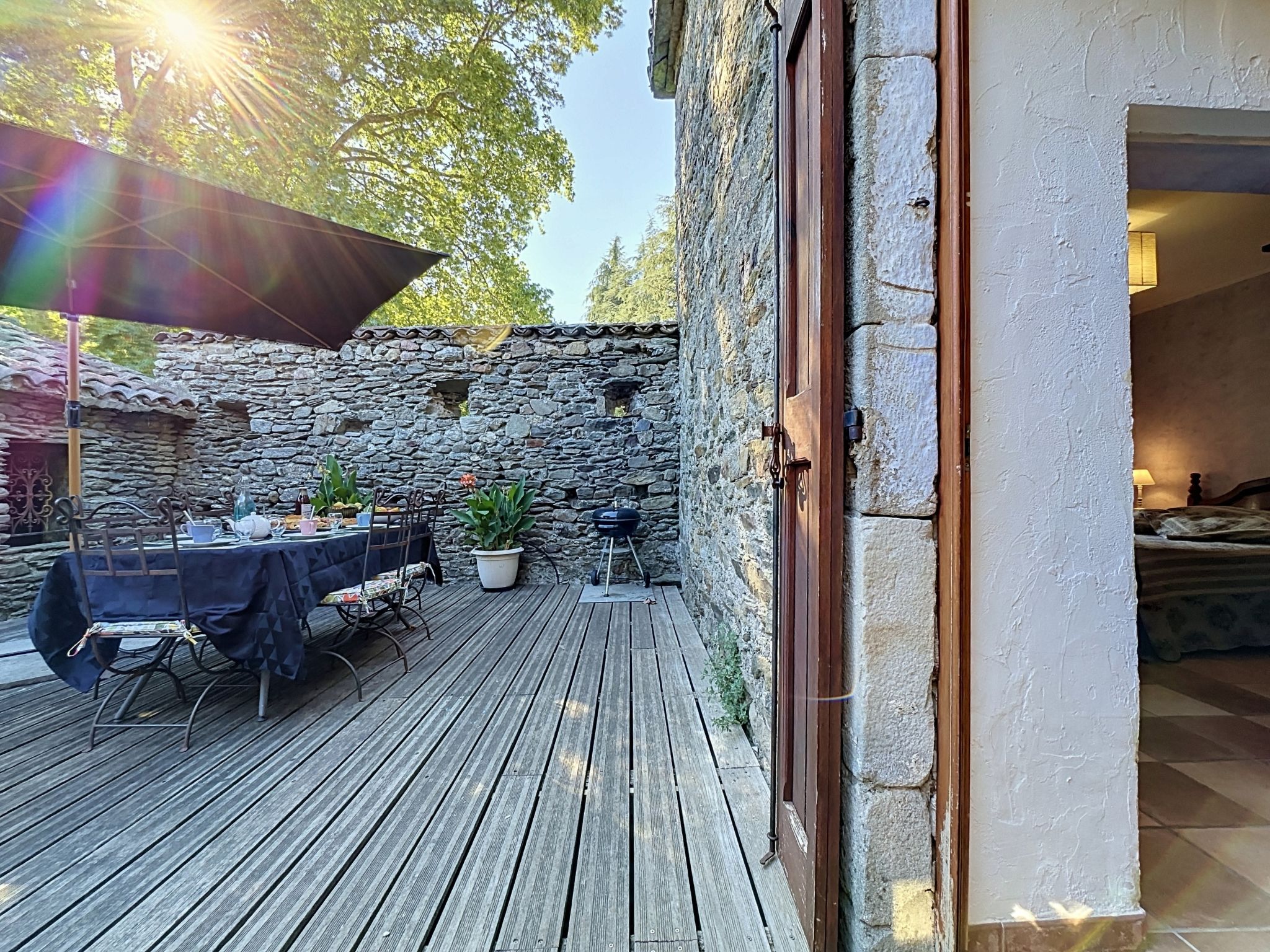 Chateau de la Favède - Buiten