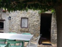Villa La Milouyette: Charmante privé-oase in Peyriac Minervois met zwembad - thumbnail 3