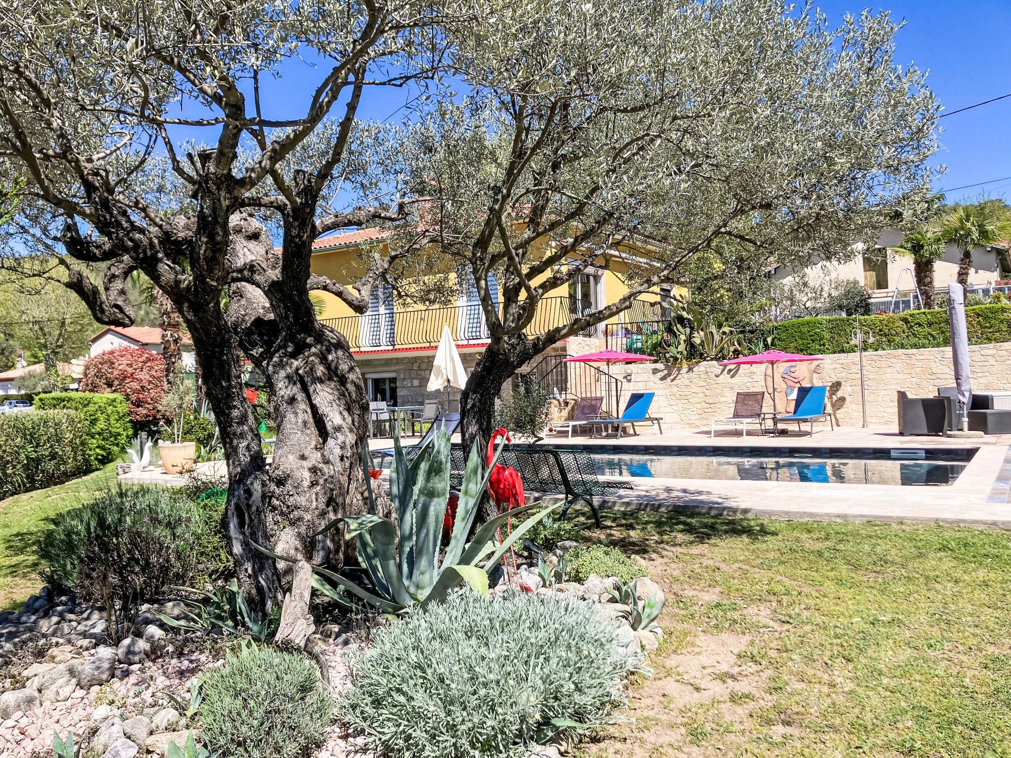 "Villa romaga mit Wallbox