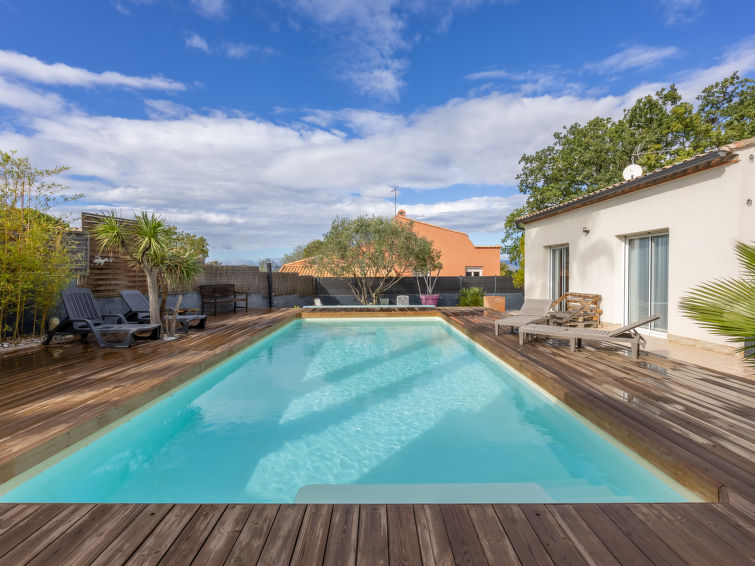 Search and Stay destination Corneilhan, Occitanie - France from AU$ 255. Côté Sud