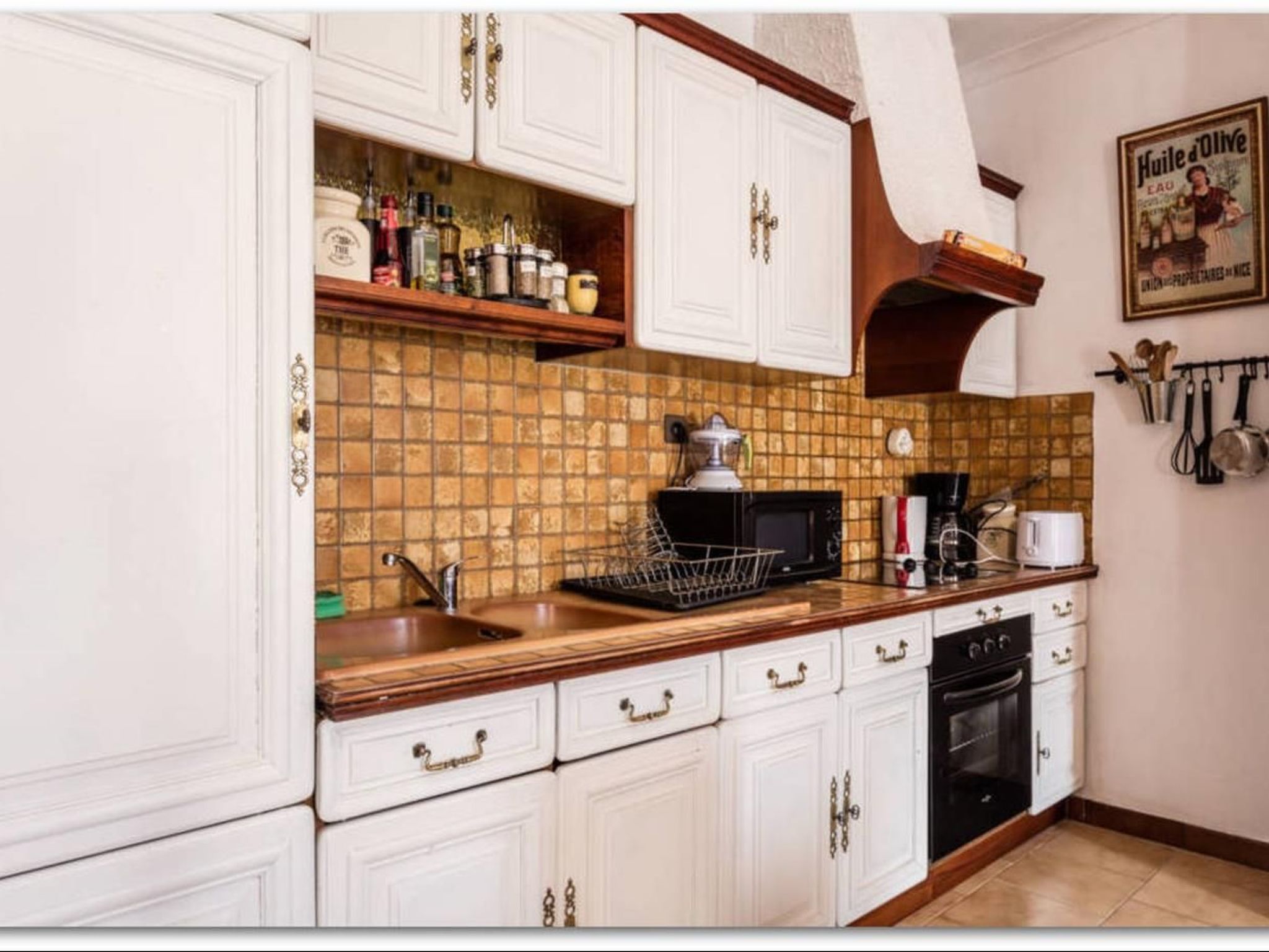 Mit eigenem Parkplatz-Binnen