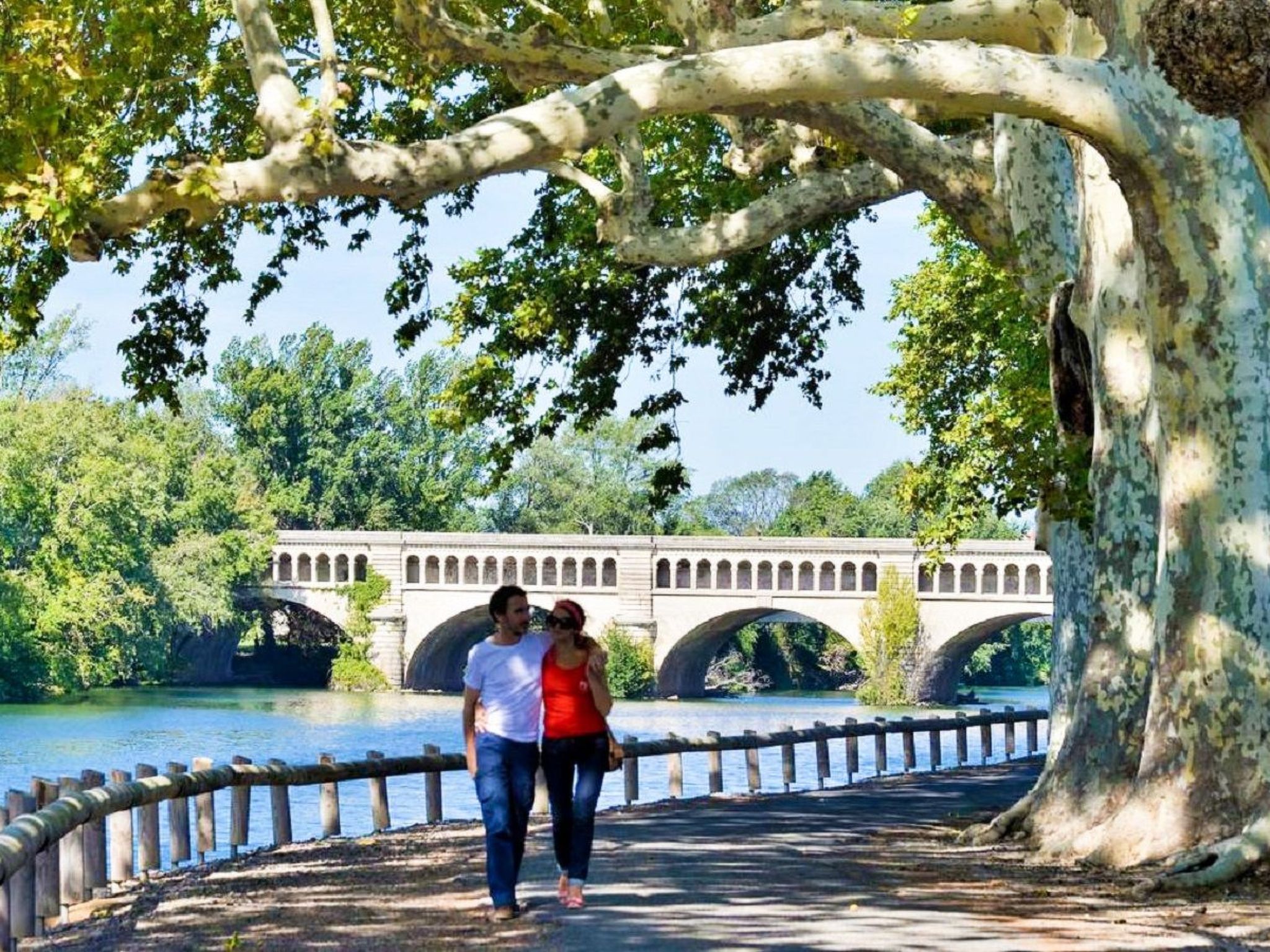 Mit eigenem Parkplatz-Buiten