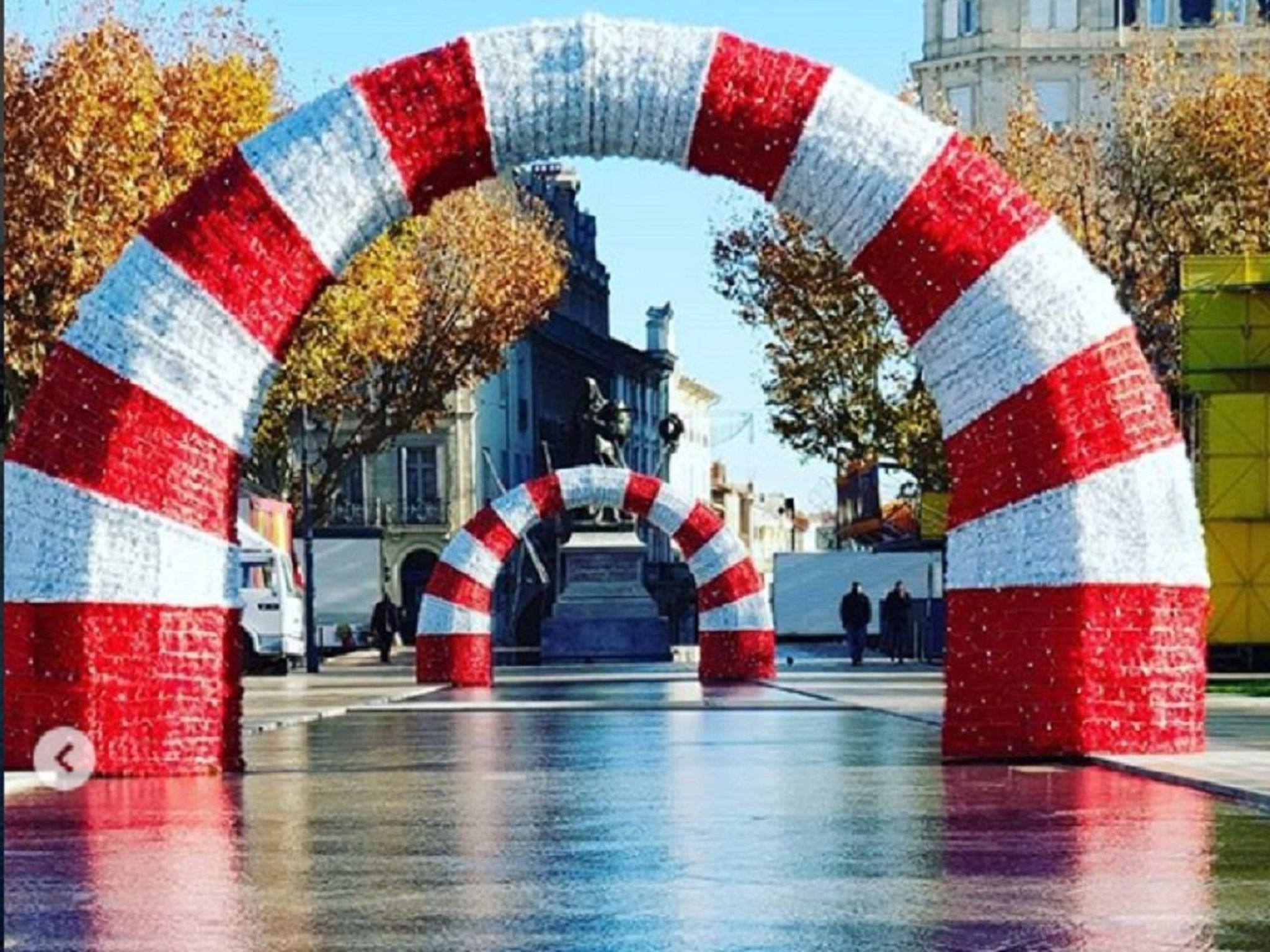 Mit eigenem Parkplatz-Buiten