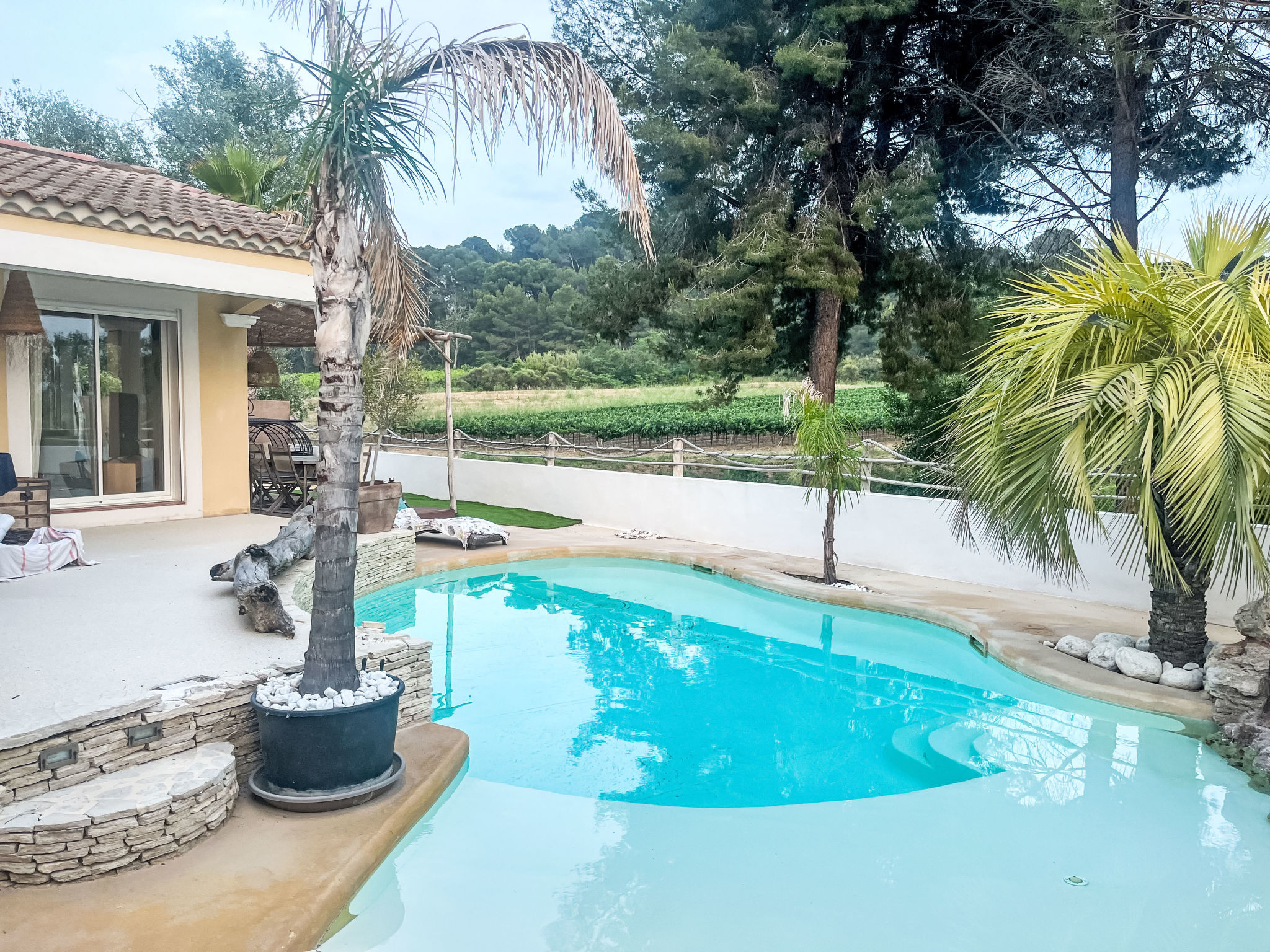 La pinède-Outside