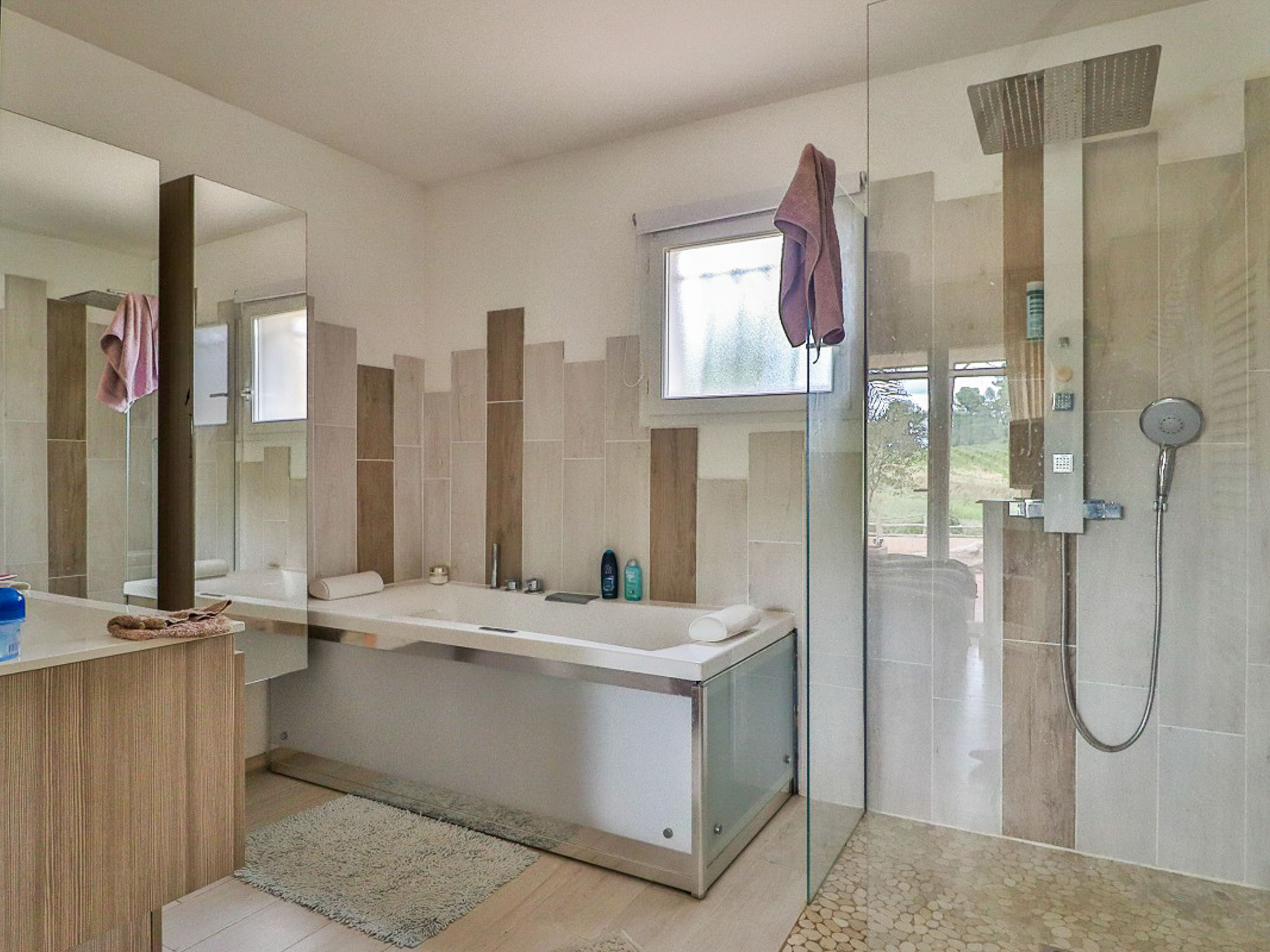 Maison La pinède – Salle de bains, photo 10 sur 20