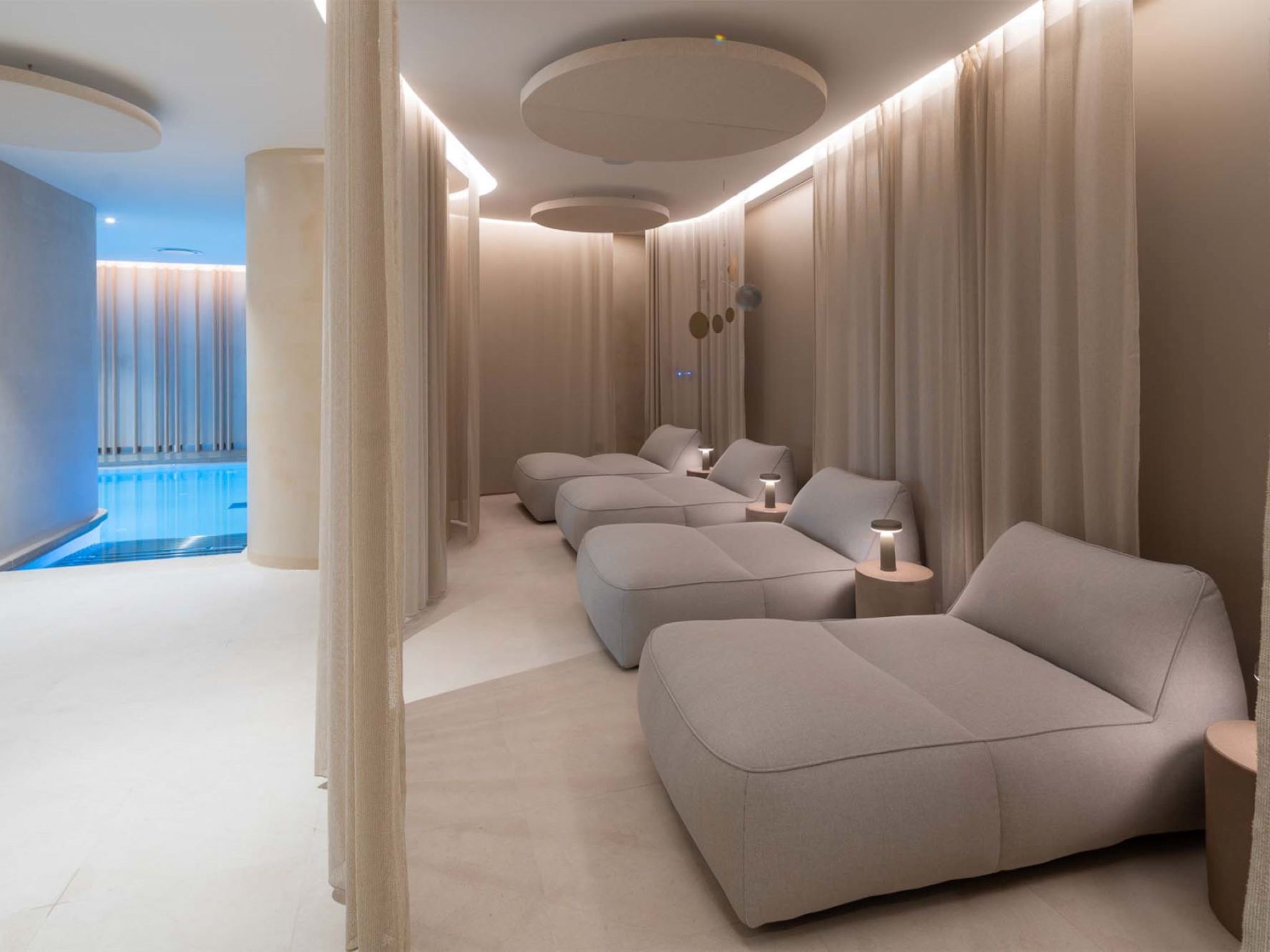 Horizon Resort Massane-Inside