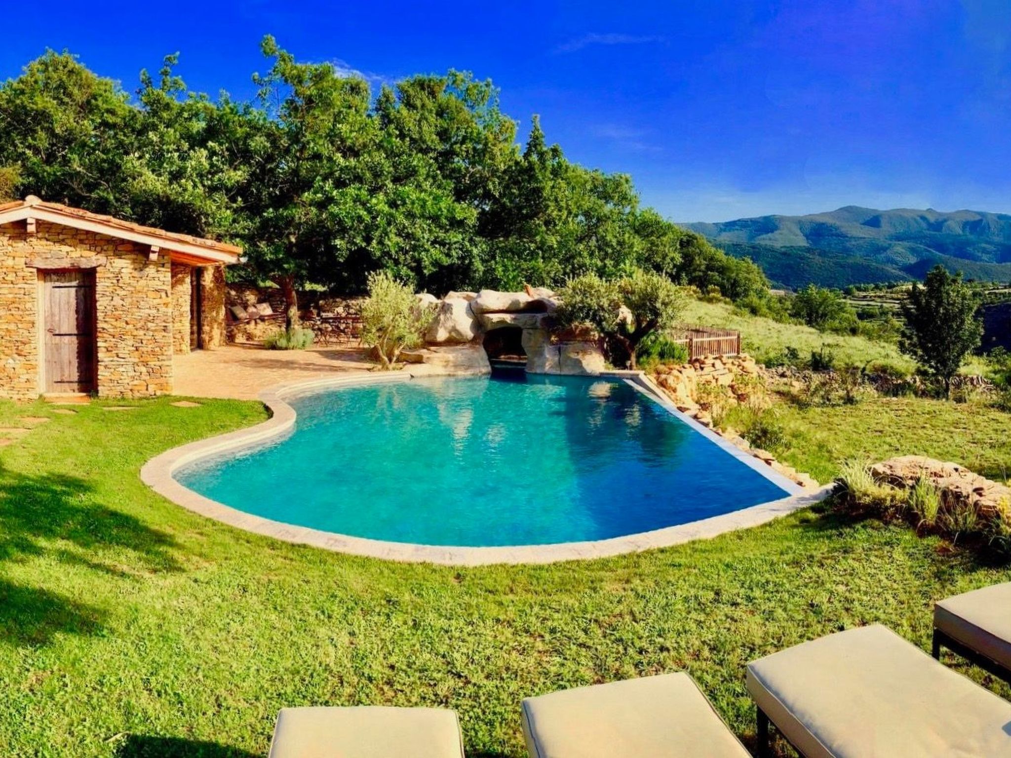 Privater Rückzugsort in den Bergen in Südfrankreich