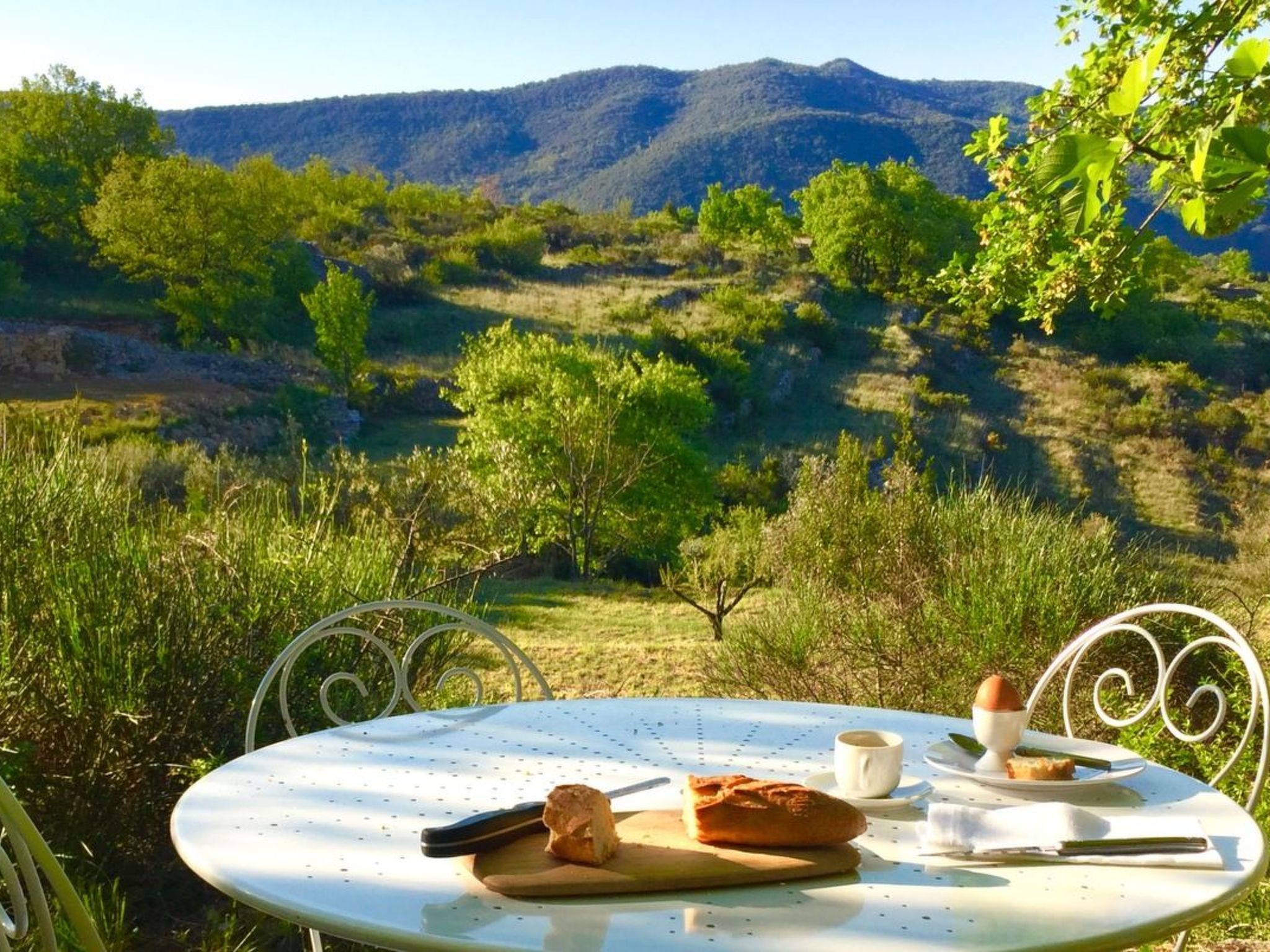 Privater Rückzugsort in den Bergen in Südfrankreich-Image-tags.info