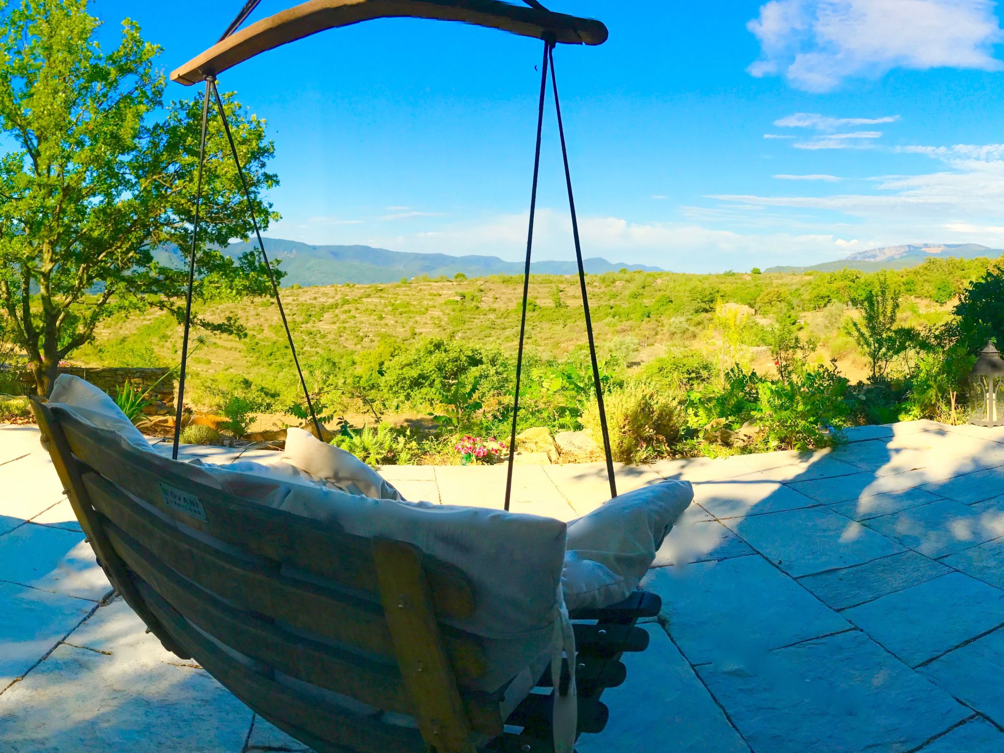 Privater Rückzugsort in den Bergen in Südfrankreich-Image-tags.info