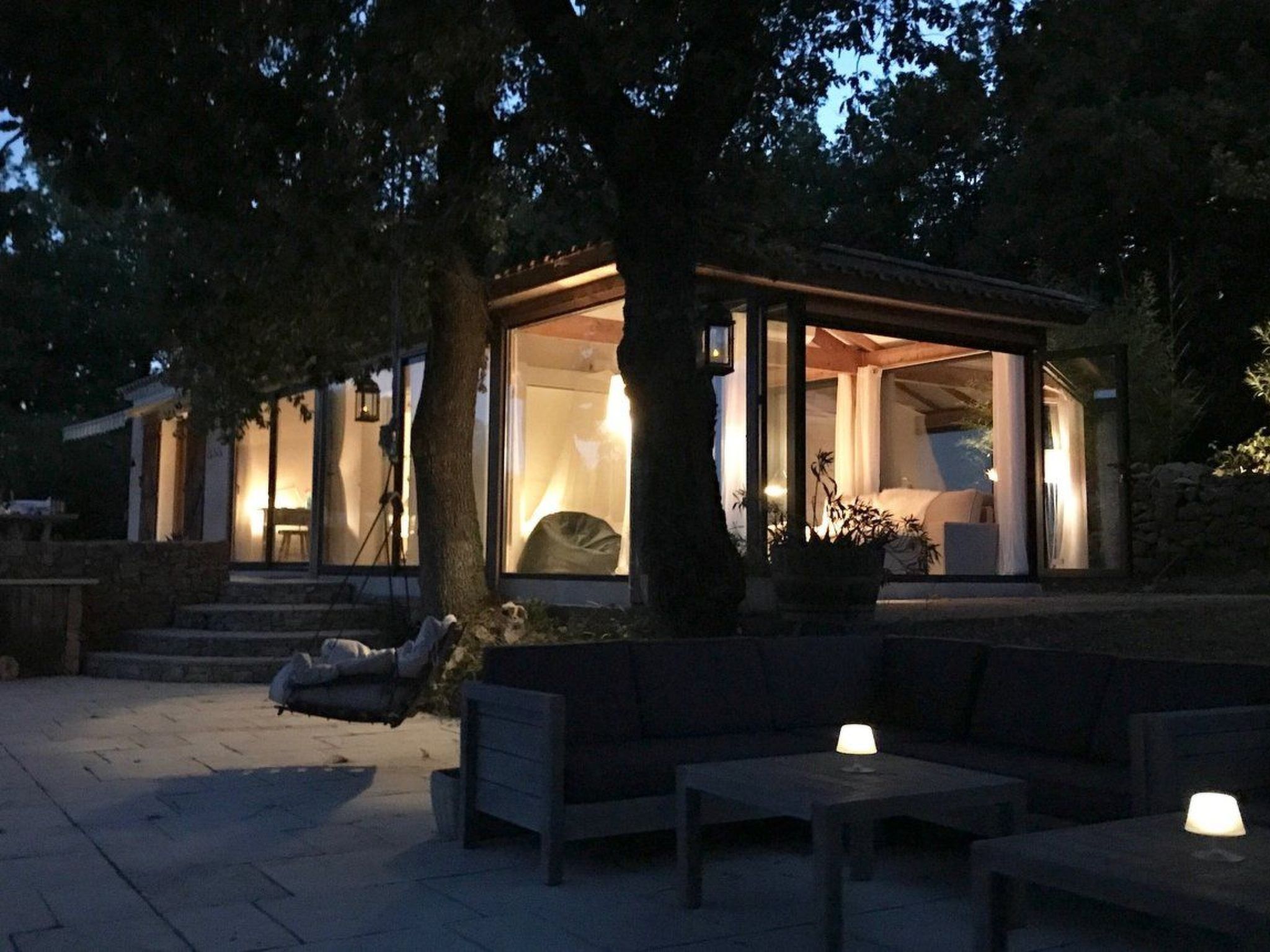 Privater Rückzugsort in den Bergen in Südfrankreich-Image-tags.info