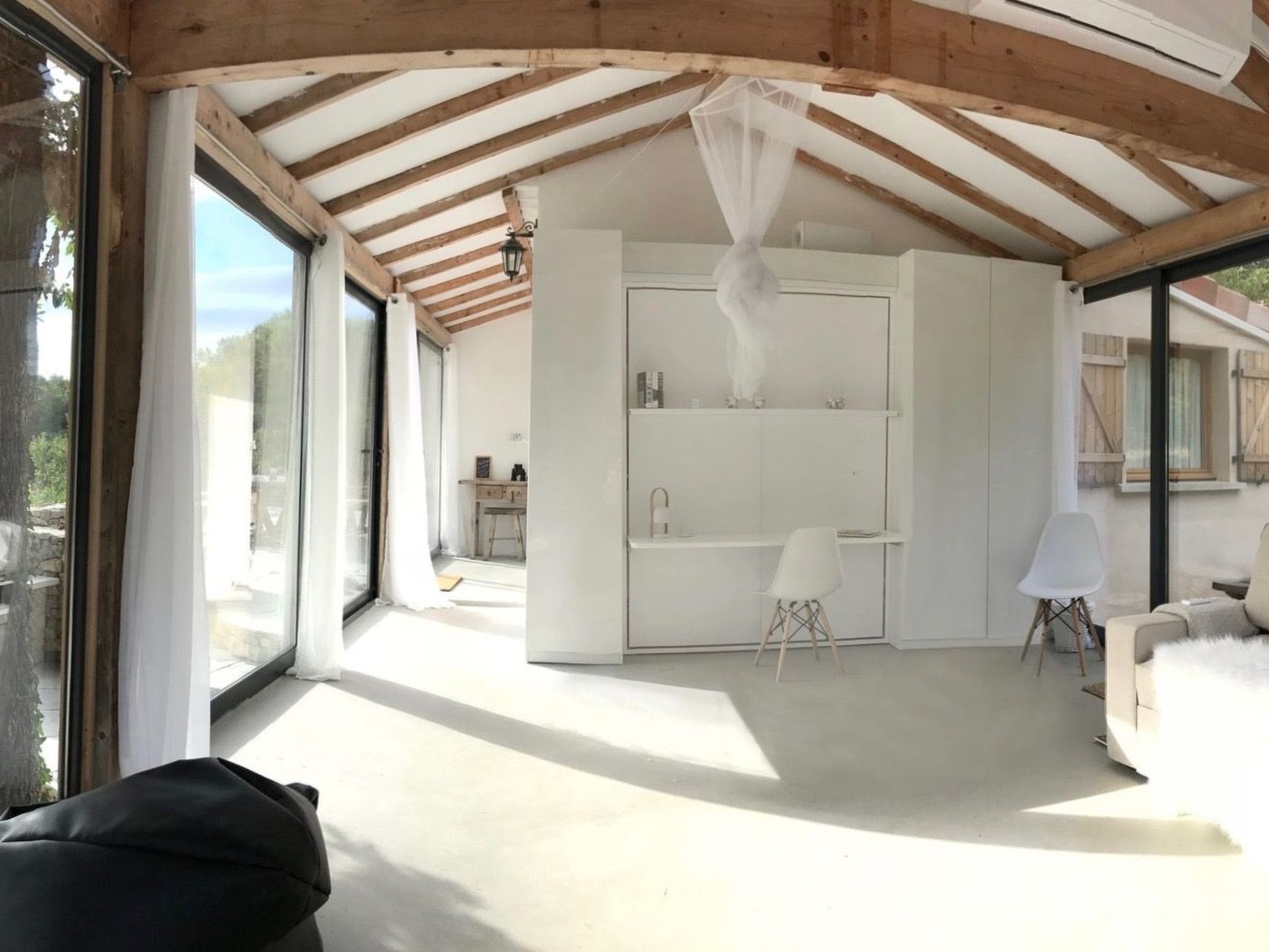 Privater Rückzugsort in den Bergen in Südfrankreich-Image-tags.info