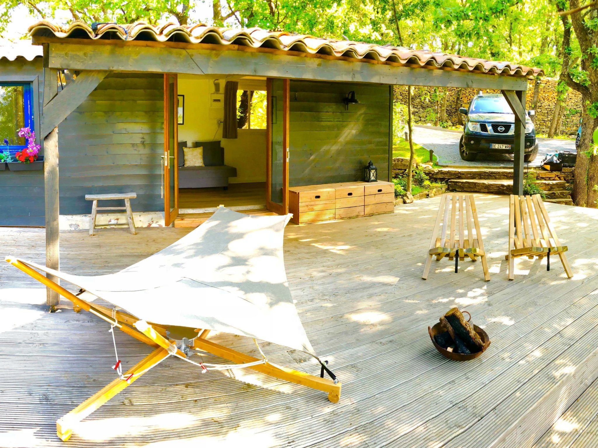 Privater Rückzugsort in den Bergen in Südfrankreich-Image-tags.info