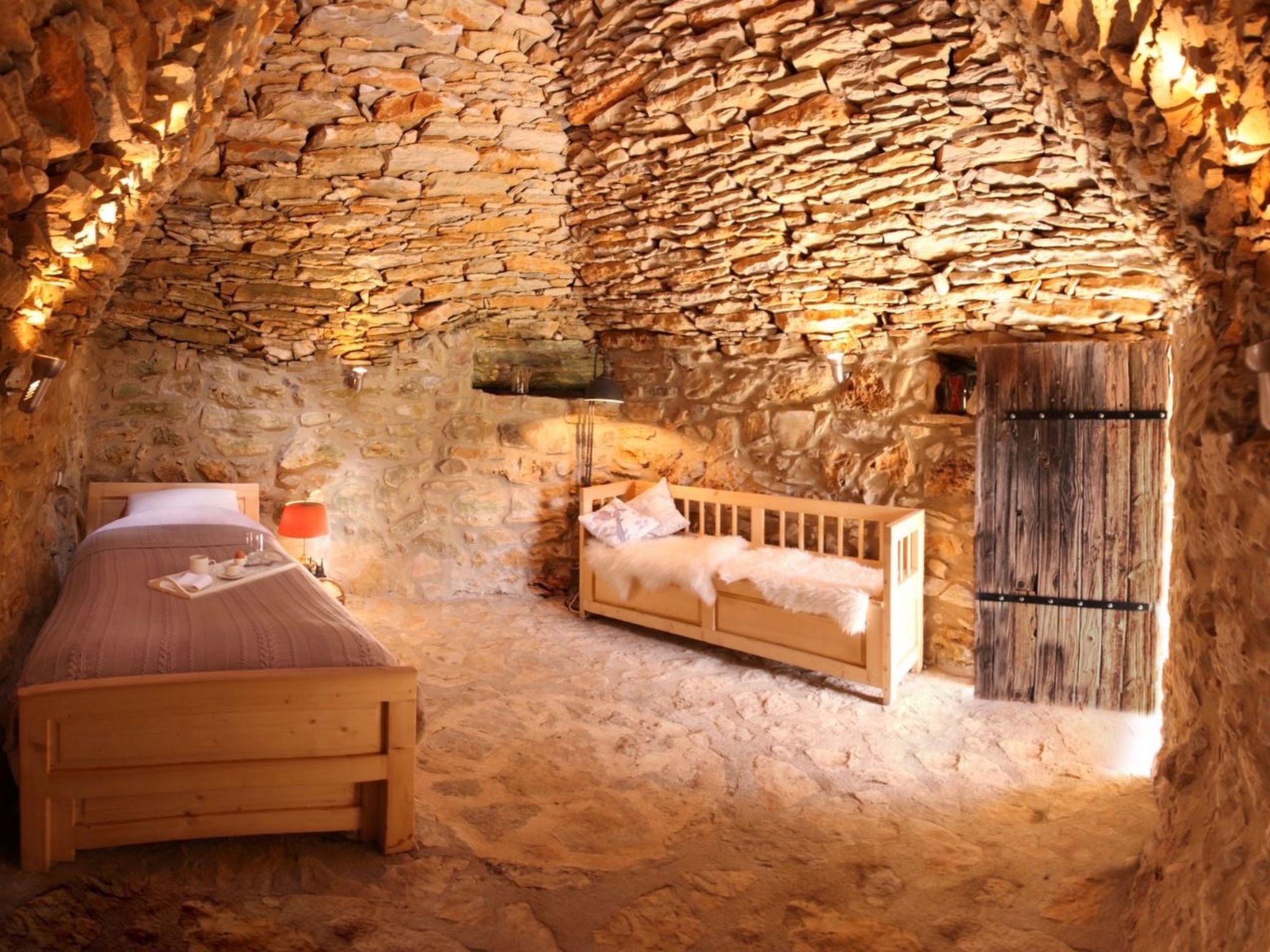 Privater Rückzugsort in den Bergen in Südfrankreich-Image-tags.info