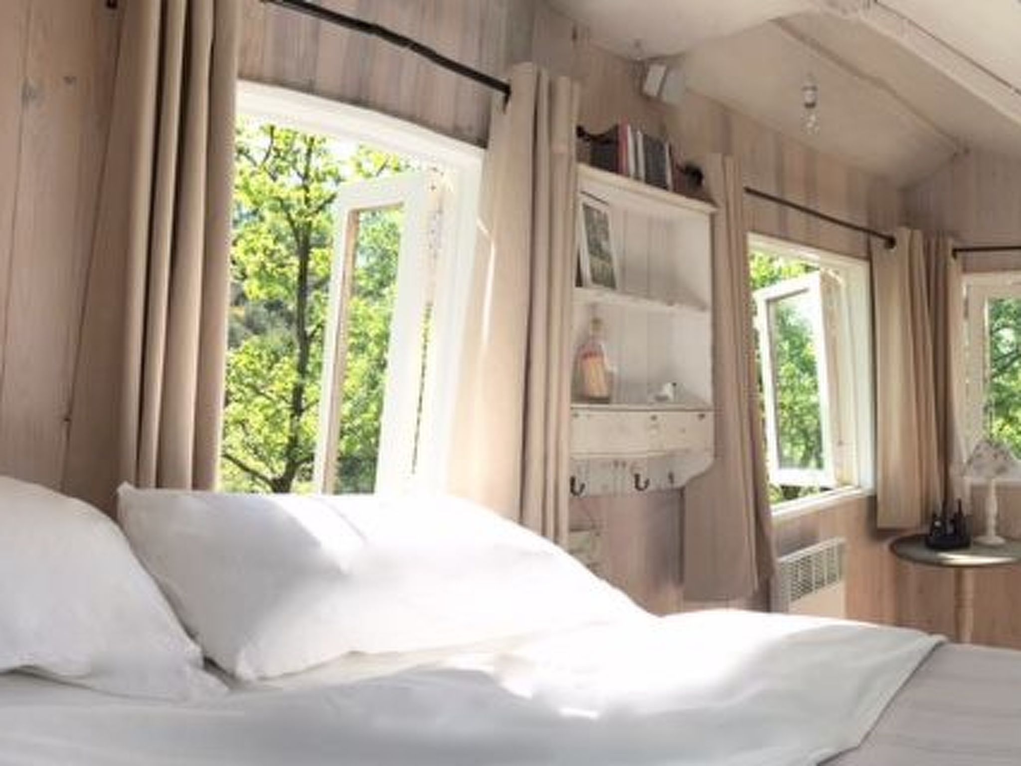 Privater Rückzugsort in den Bergen in Südfrankreich-Image-tags.info